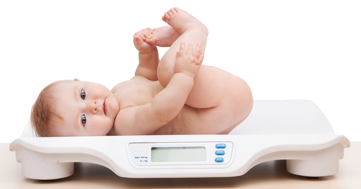 Bệnh vú to ở trẻ sơ sinh do thừa hưởng hormone của mẹ từ khi còn trong bào thai