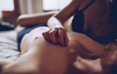 Nguyên nhân nam giới không lên đỉnh khi quan hệ là gì?